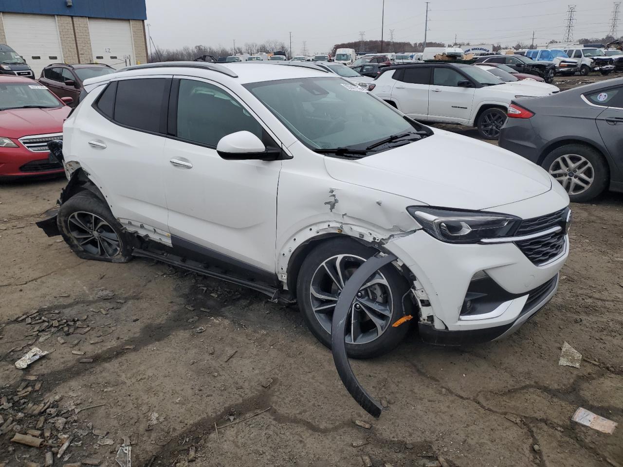 Buick Encore Essence Image 6