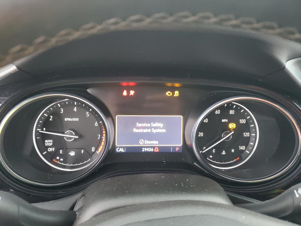 Buick Encore Essence Image 7