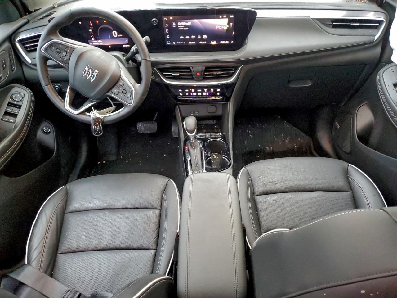 Buick Encore Avenir Image 8