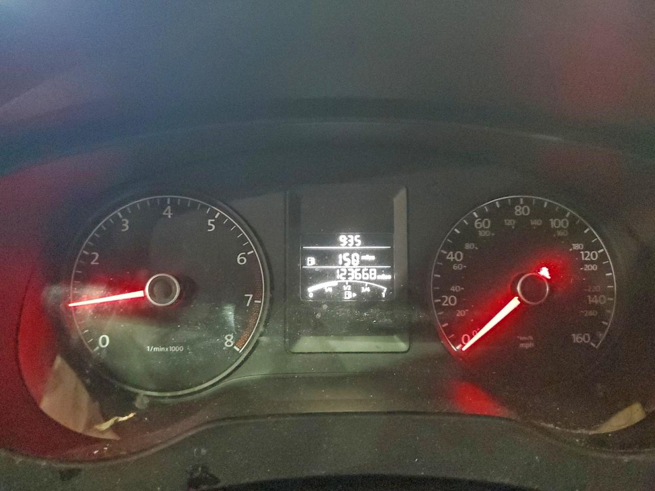 Volkswagen Jetta Base Image 6