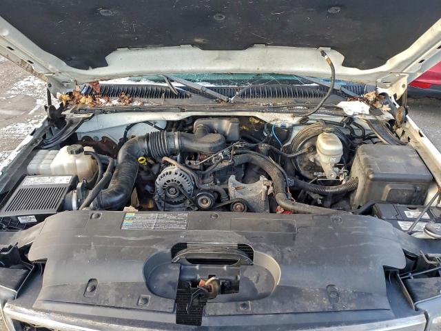 Chevrolet Silverado C1500 Image 10