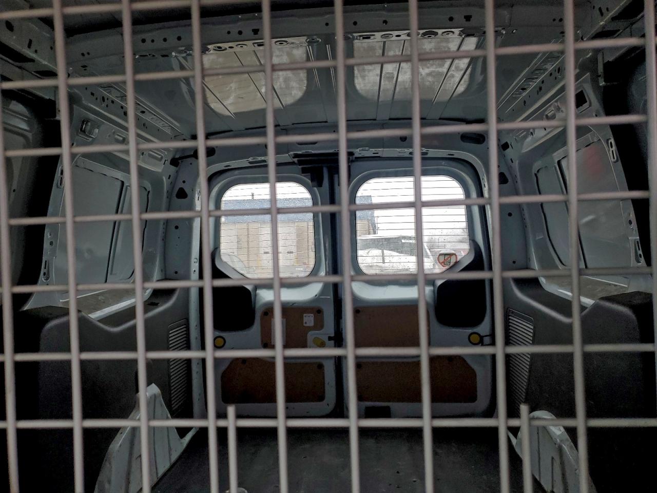 Ford Transit Xlt Image 8