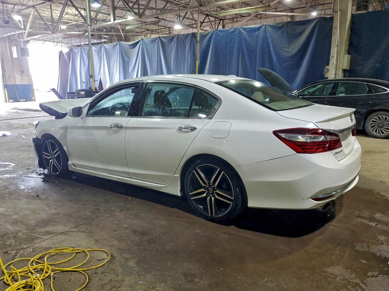 Honda Accord Touring Image 10