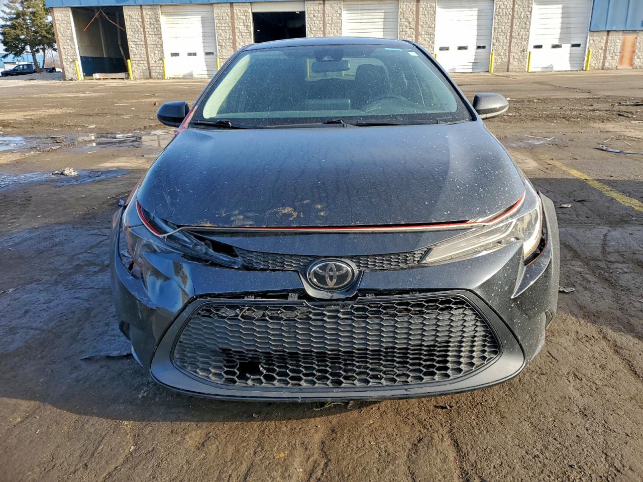 Toyota Corolla Le Image 3