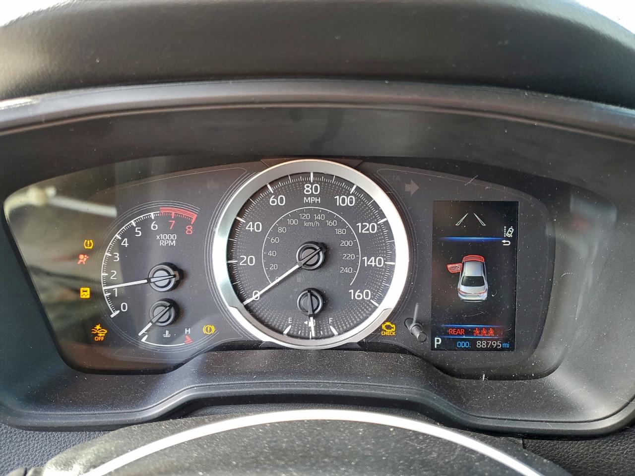 Toyota Corolla Le Image 6