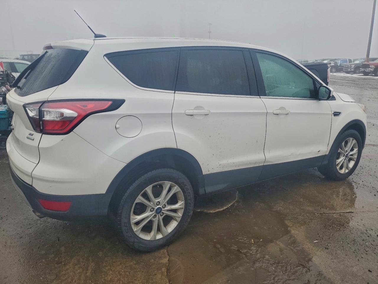 Ford Escape Se Image 11