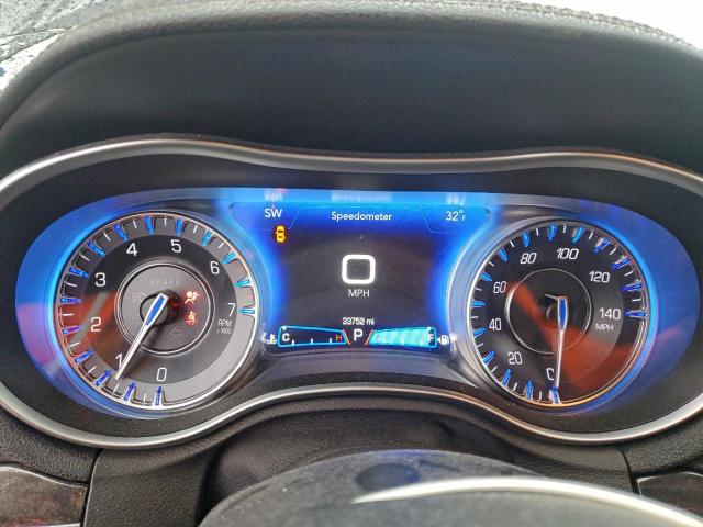 Chrysler 300 Touring L Image 13