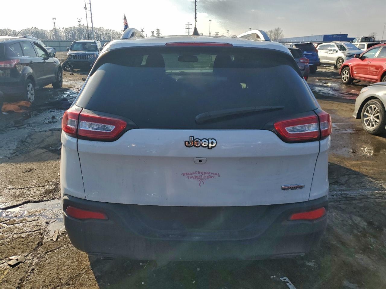 Jeep Grand Cherokee Latitude Image 8