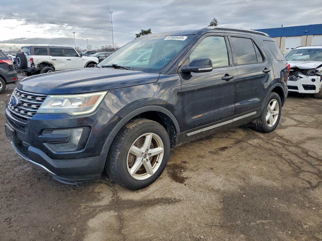 Ford Explorer Xlt Image 1