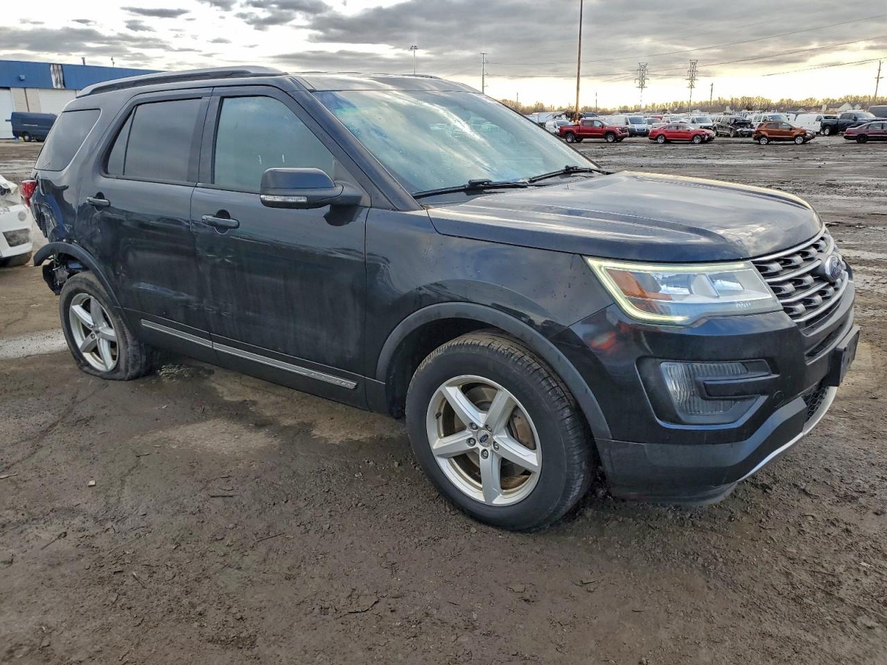Ford Explorer Xlt Image 5
