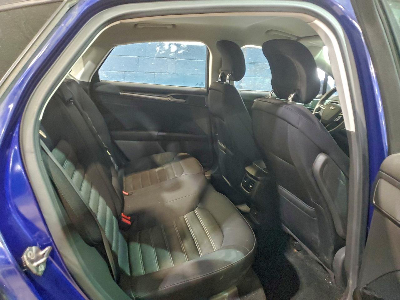 Ford Fusion Se Image 3