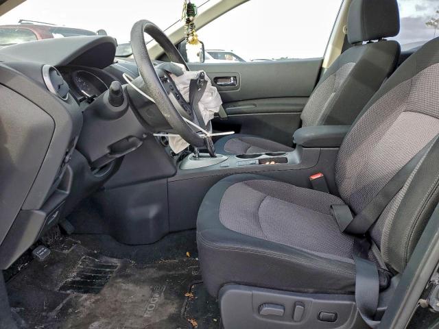 Nissan Rogue S Image 2