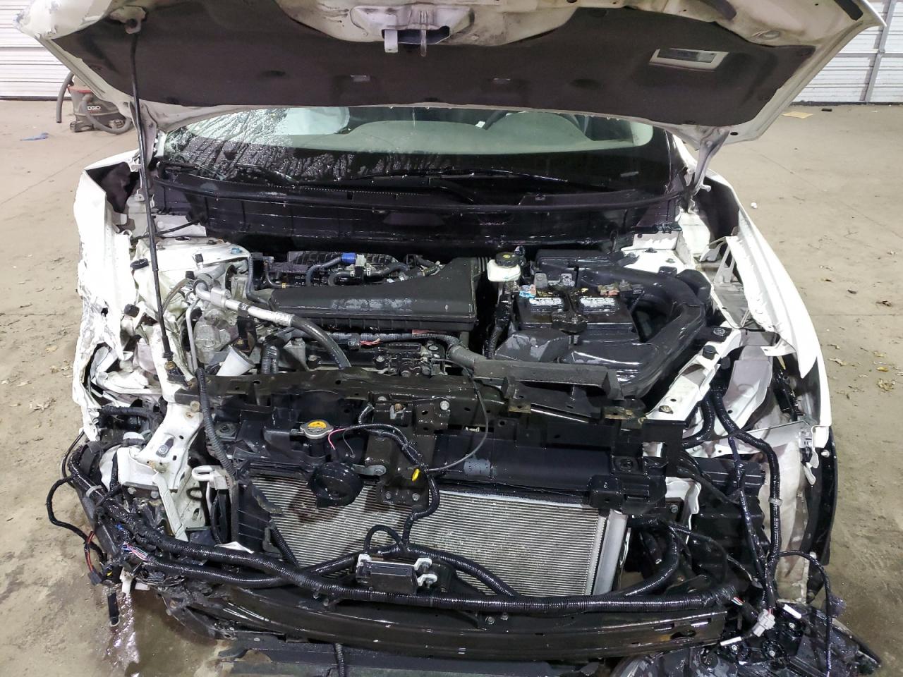 Nissan Rogue S Image 9