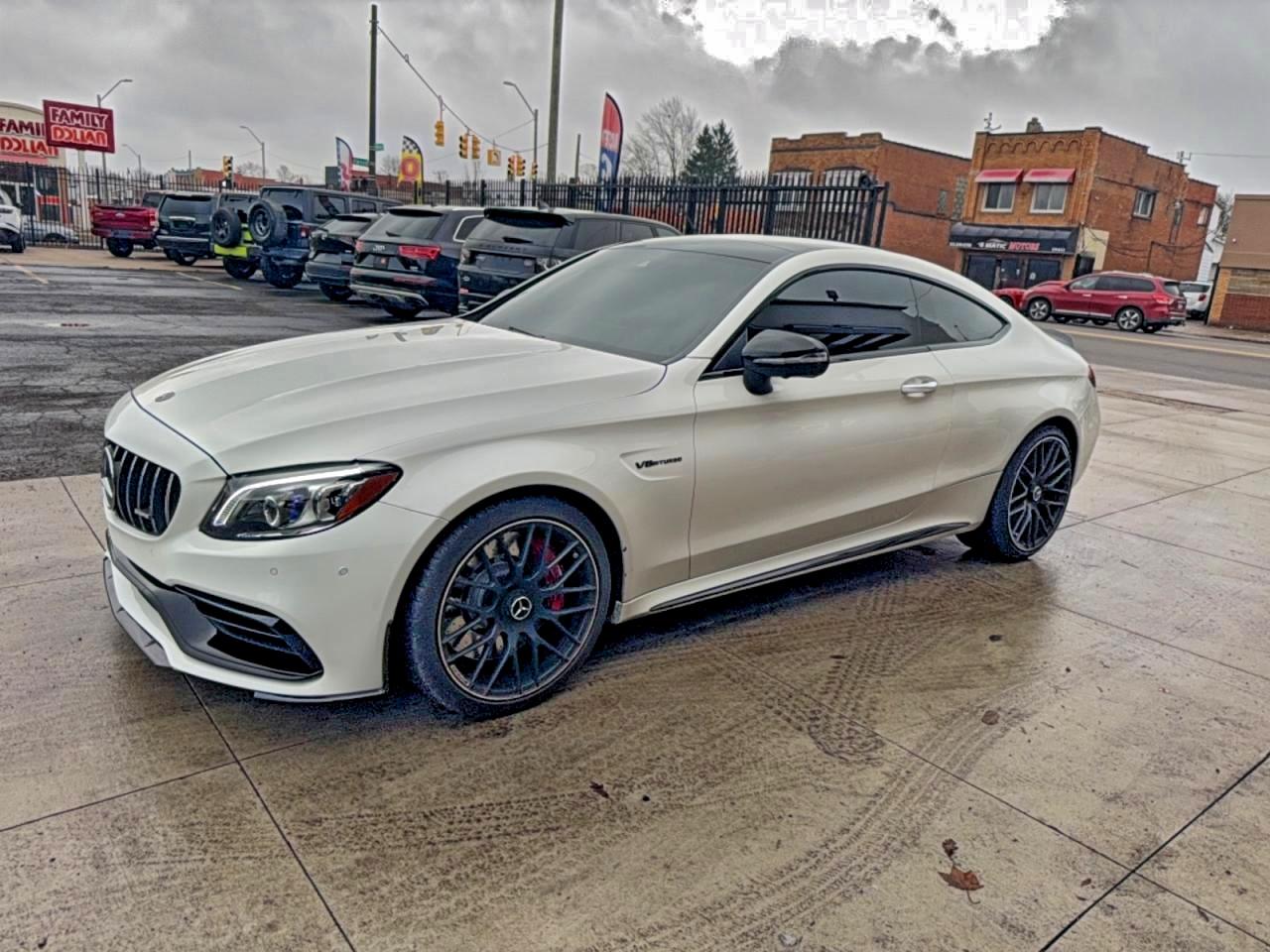 Mercedes-Benz C-Class 63 Amg-s Image 8