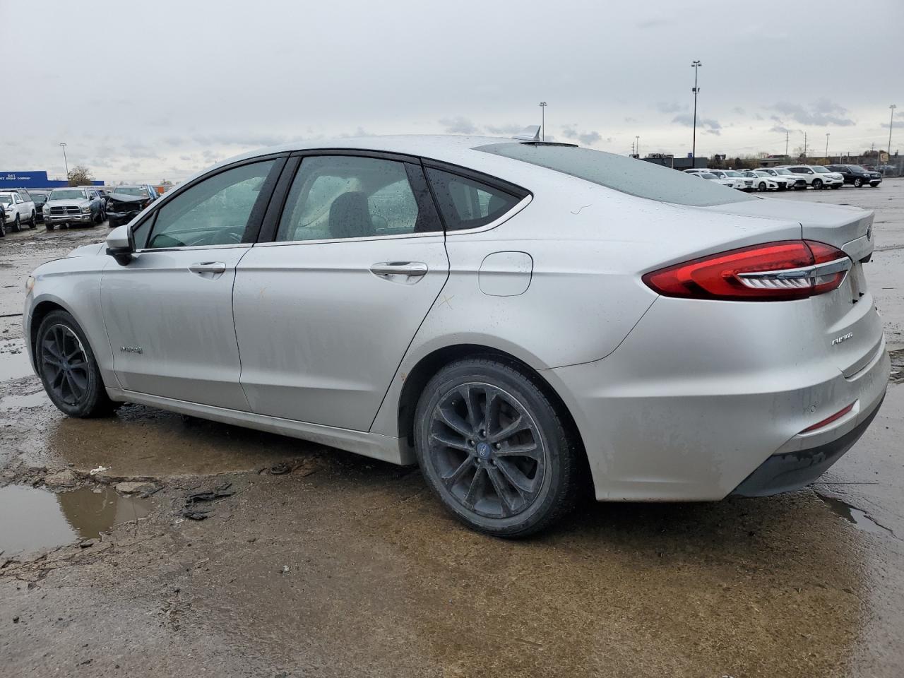 Ford Fusion Se Image 11