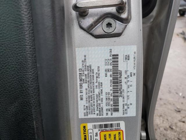 Ford Fusion Se Image 8