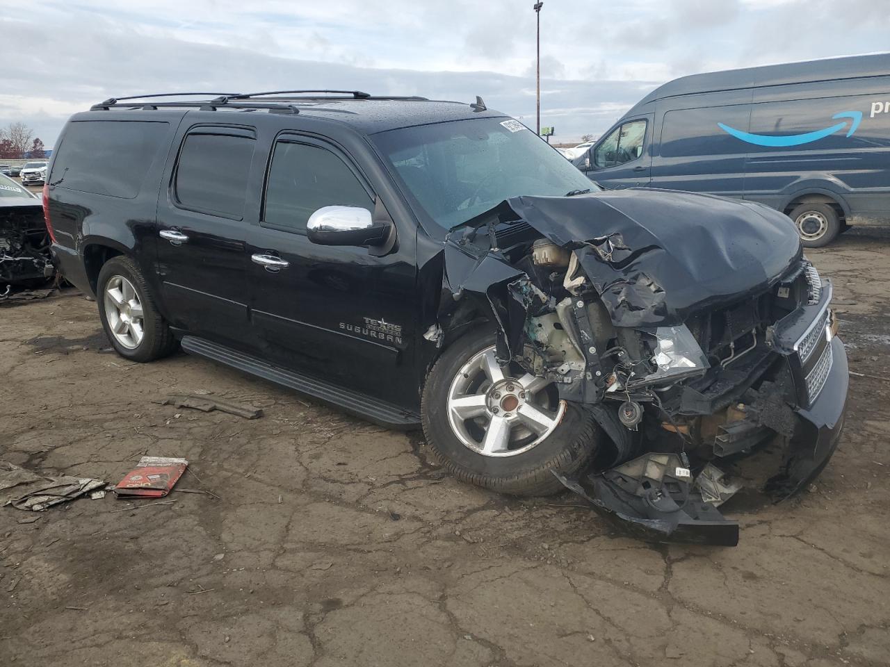 Chevrolet Suburban C1500 Ls Image 7