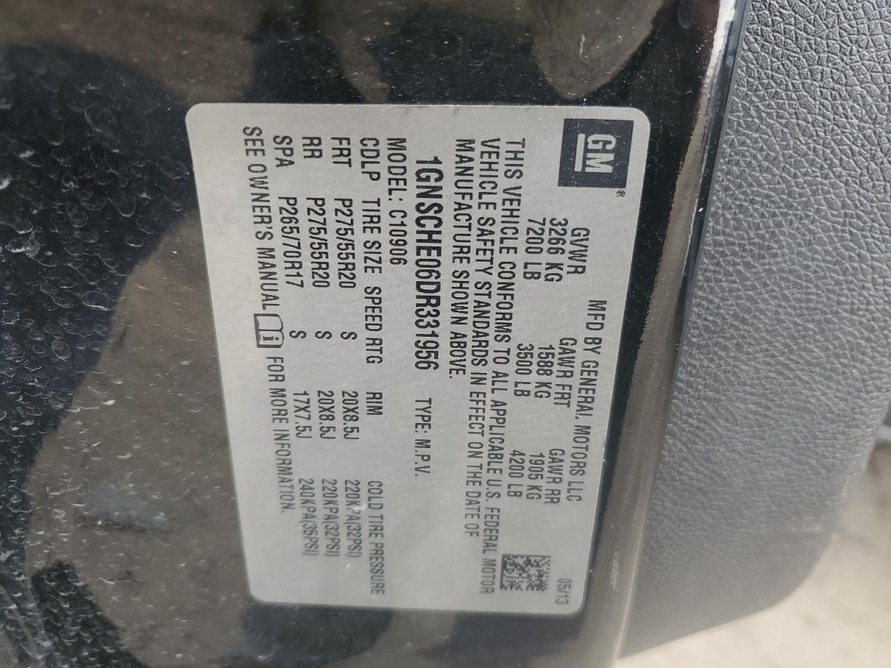 Chevrolet Suburban C1500 Ls Image 12