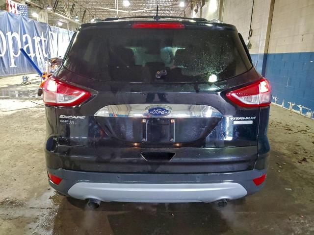 Ford Escape Titanium Image 2
