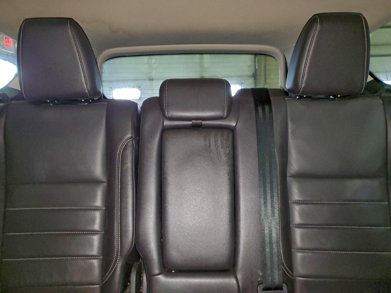 Ford Escape Titanium Image 12