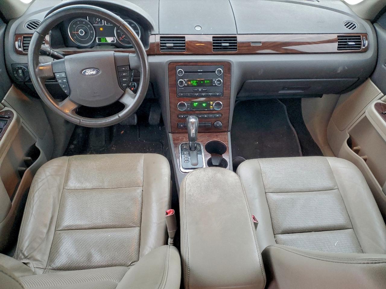 Ford Taurus Sel Image 9