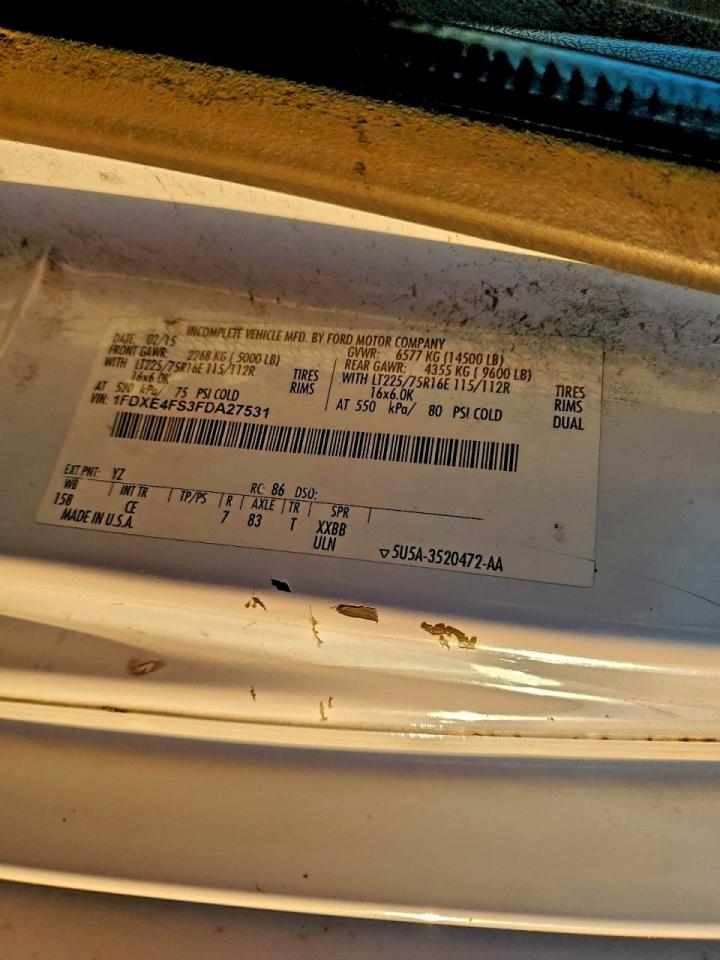 Ford E-450 E450 Super Duty Cutaway Van Image 3