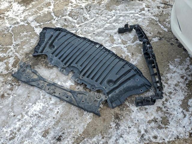 Mercedes-Benz E-Class 350 4matic Image 13