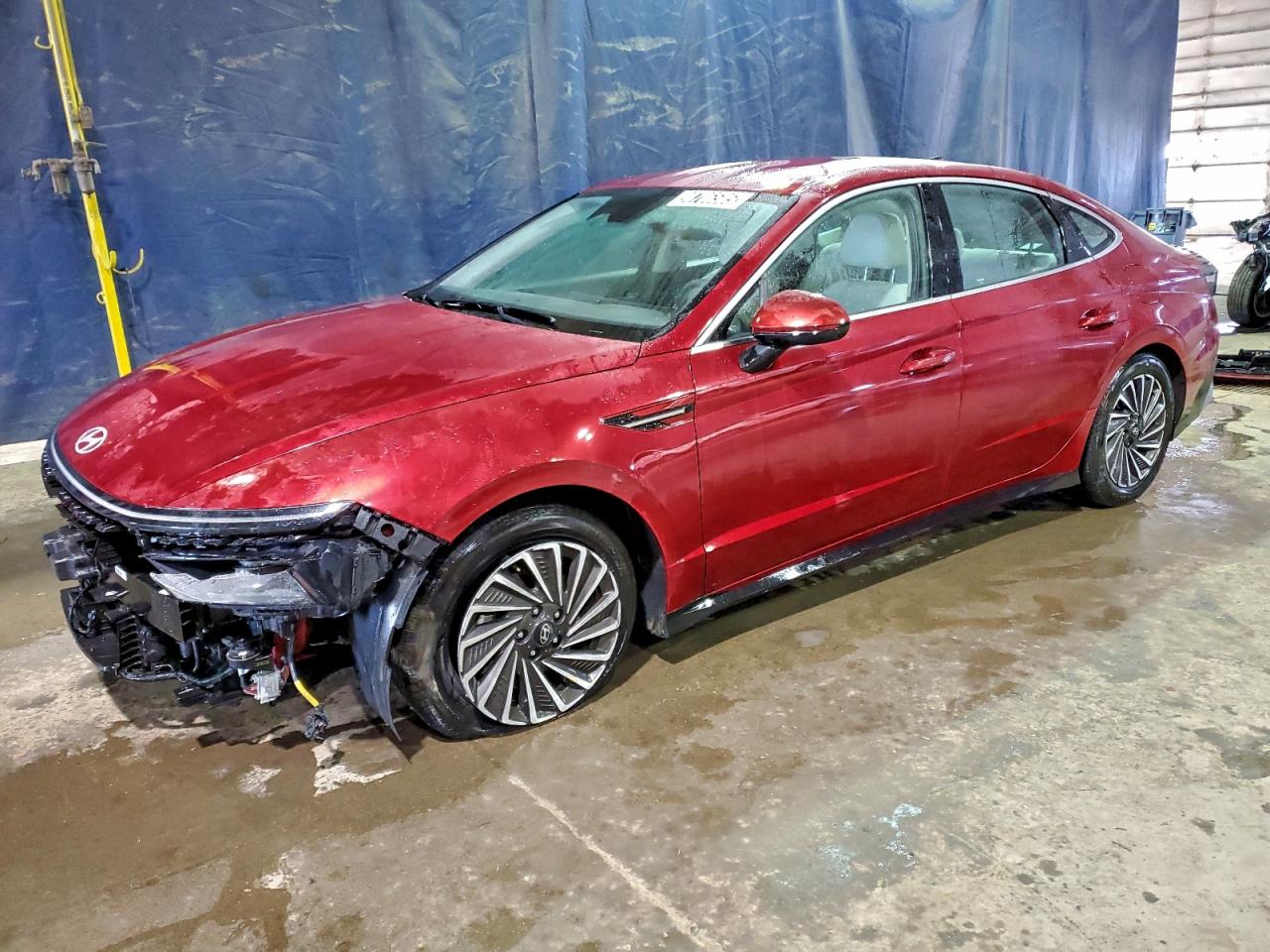 Hyundai SONATA Hybrid Image 1