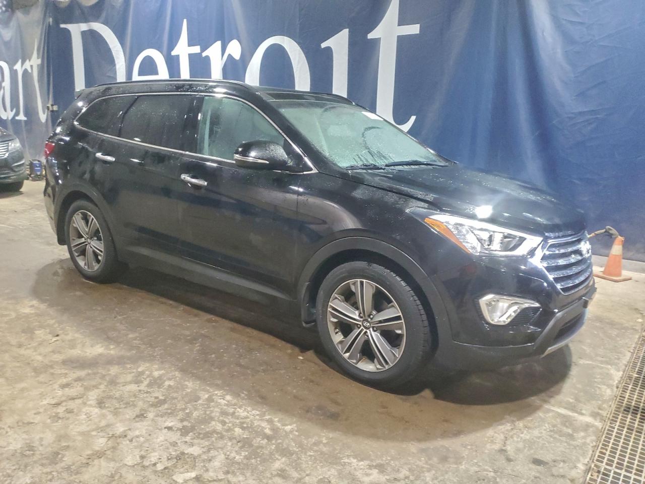 Hyundai SANTA FE Gls Image 4