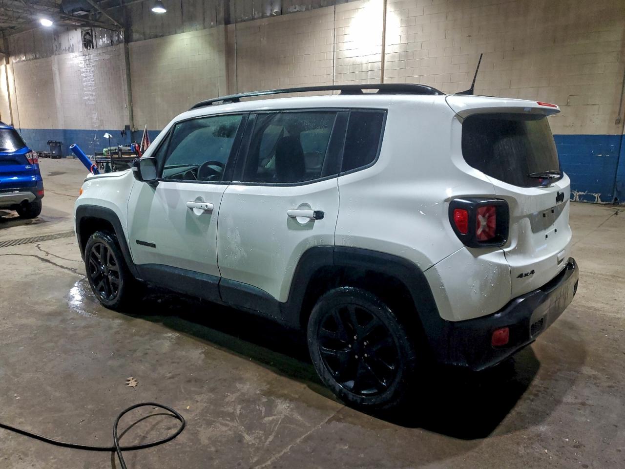Jeep Renegade Altitude Image 2