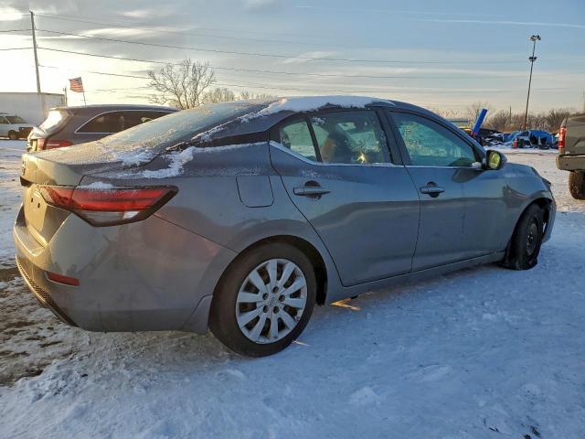 Nissan Sentra S Image 4