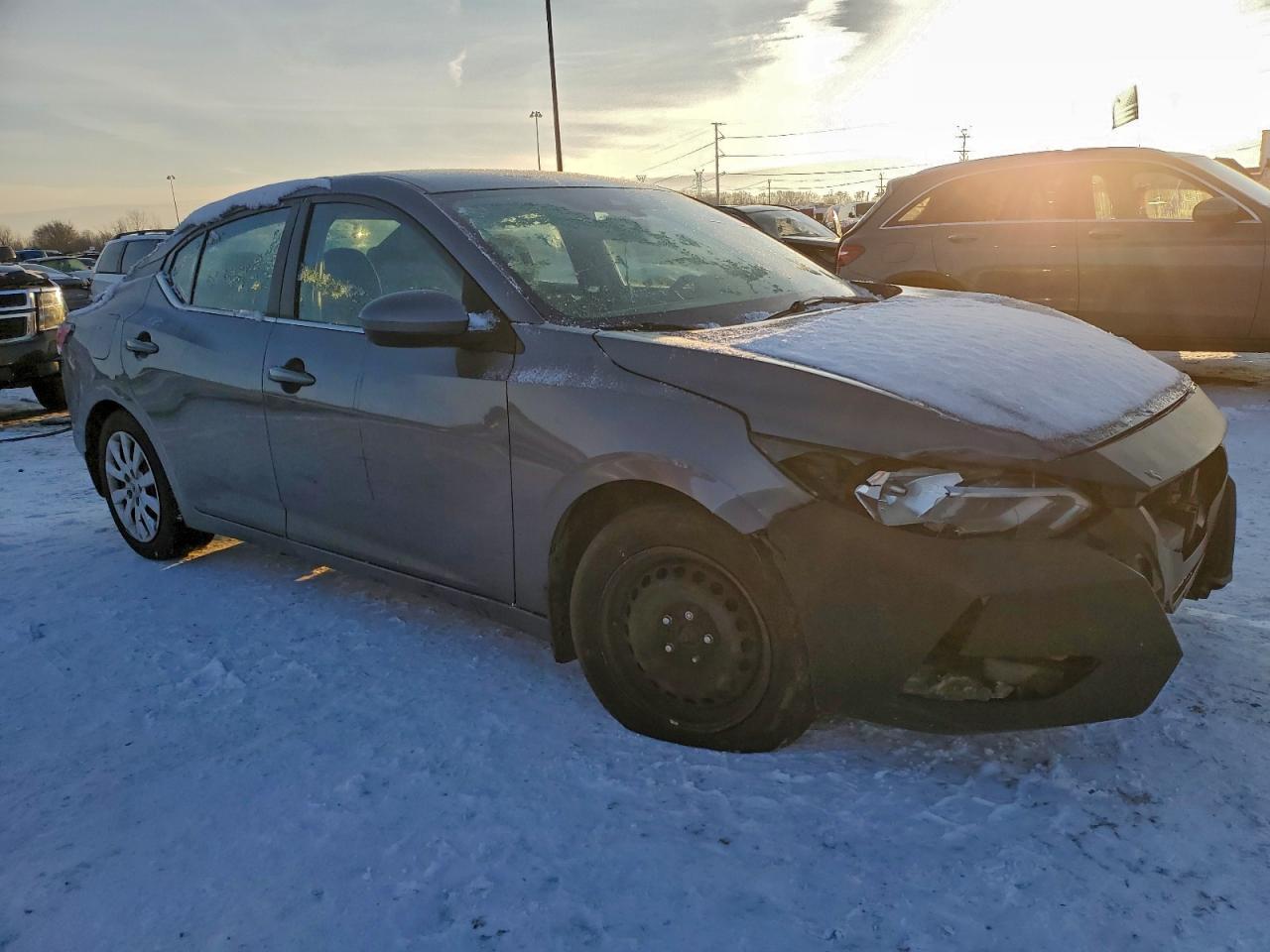 Nissan Sentra S Image 5