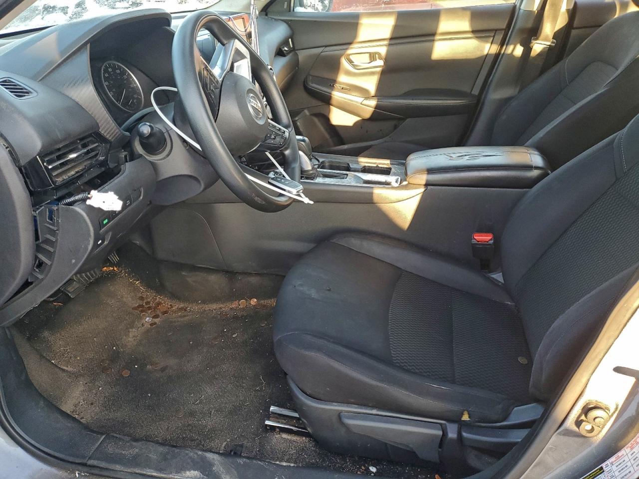 Nissan Sentra S Image 7