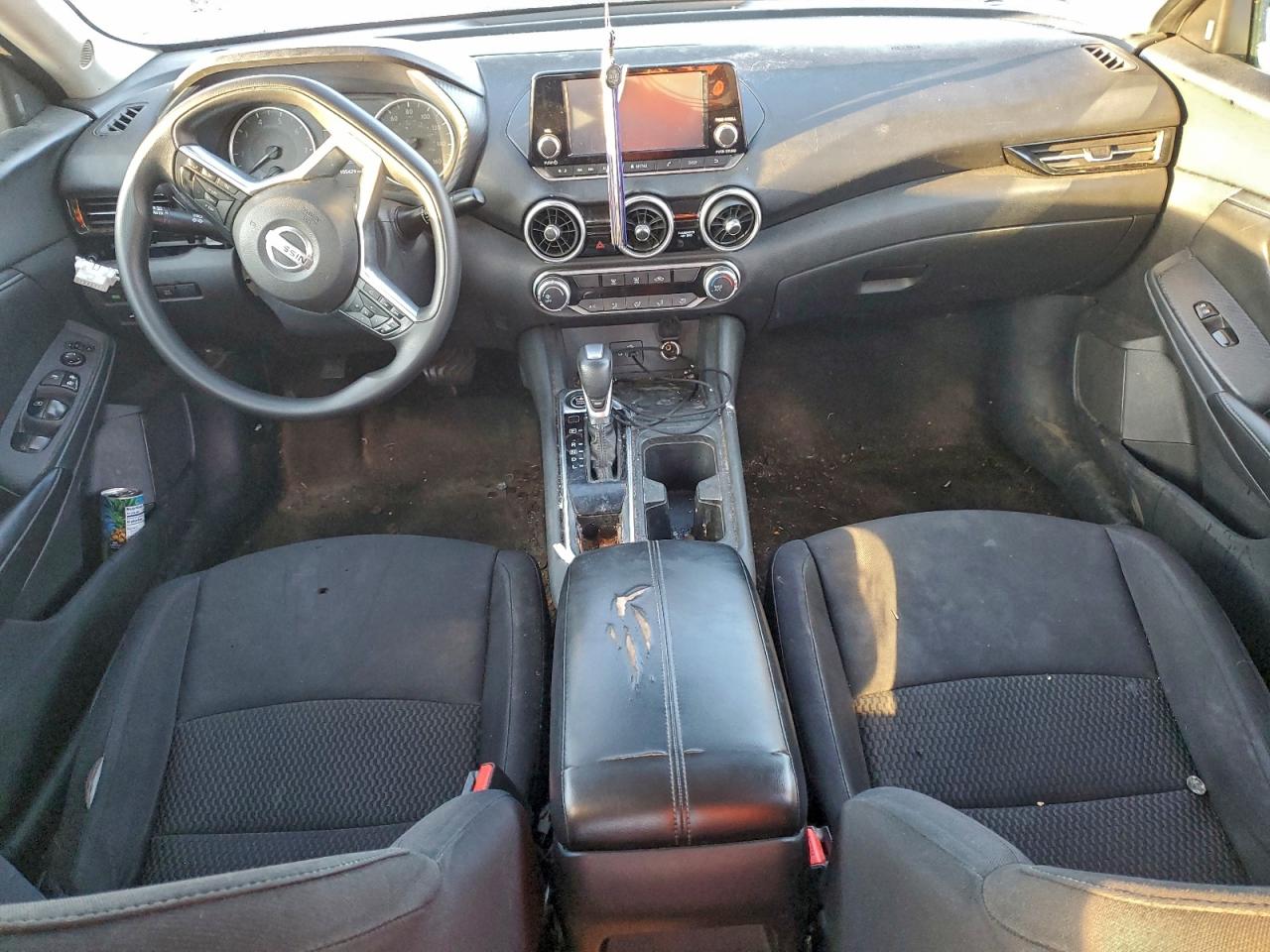 Nissan Sentra S Image 10