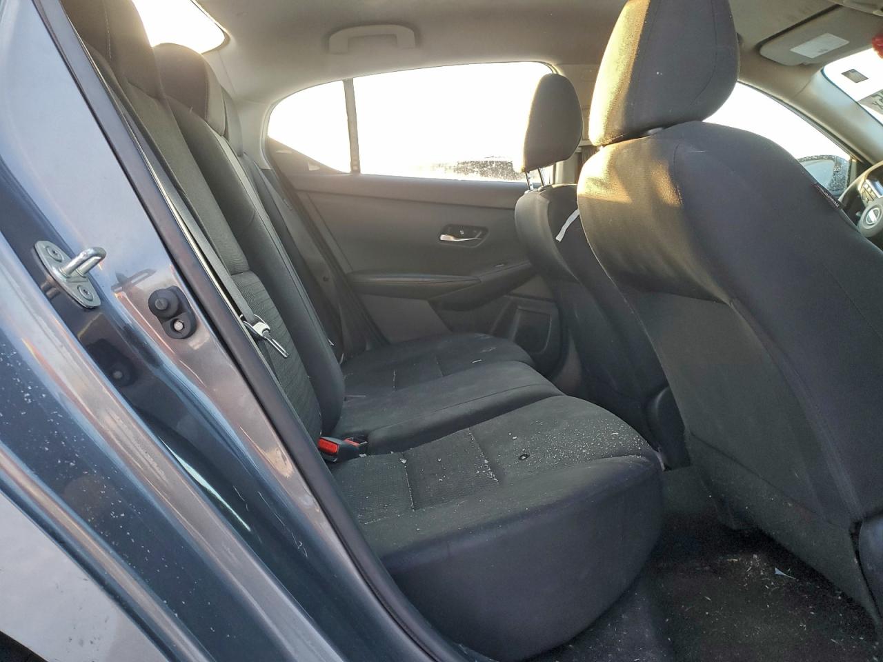 Nissan Sentra S Image 8