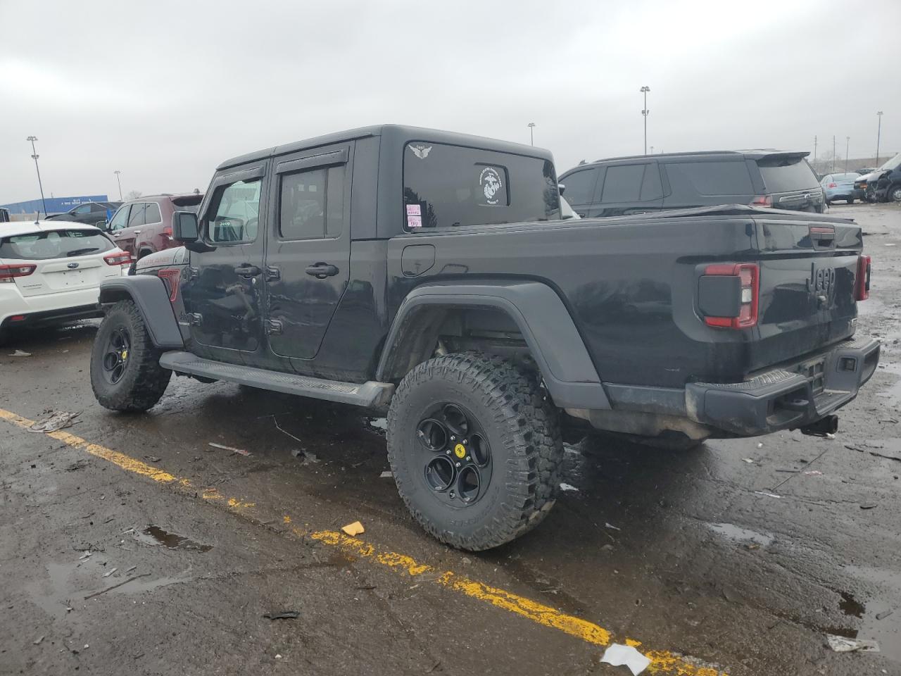 Jeep Gladiator Overland Image 3