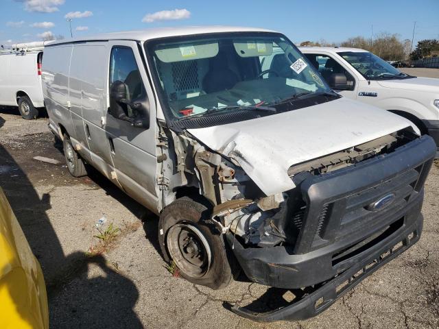 Ford Econoline E250 Van Image 13