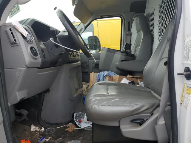 Ford Econoline E250 Van Image 3