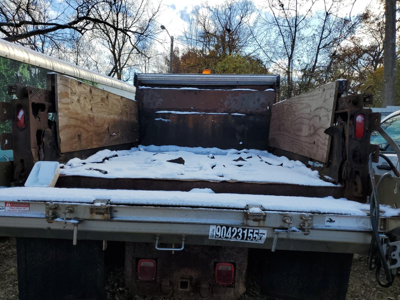 Ford F-450 Super Duty Image 6