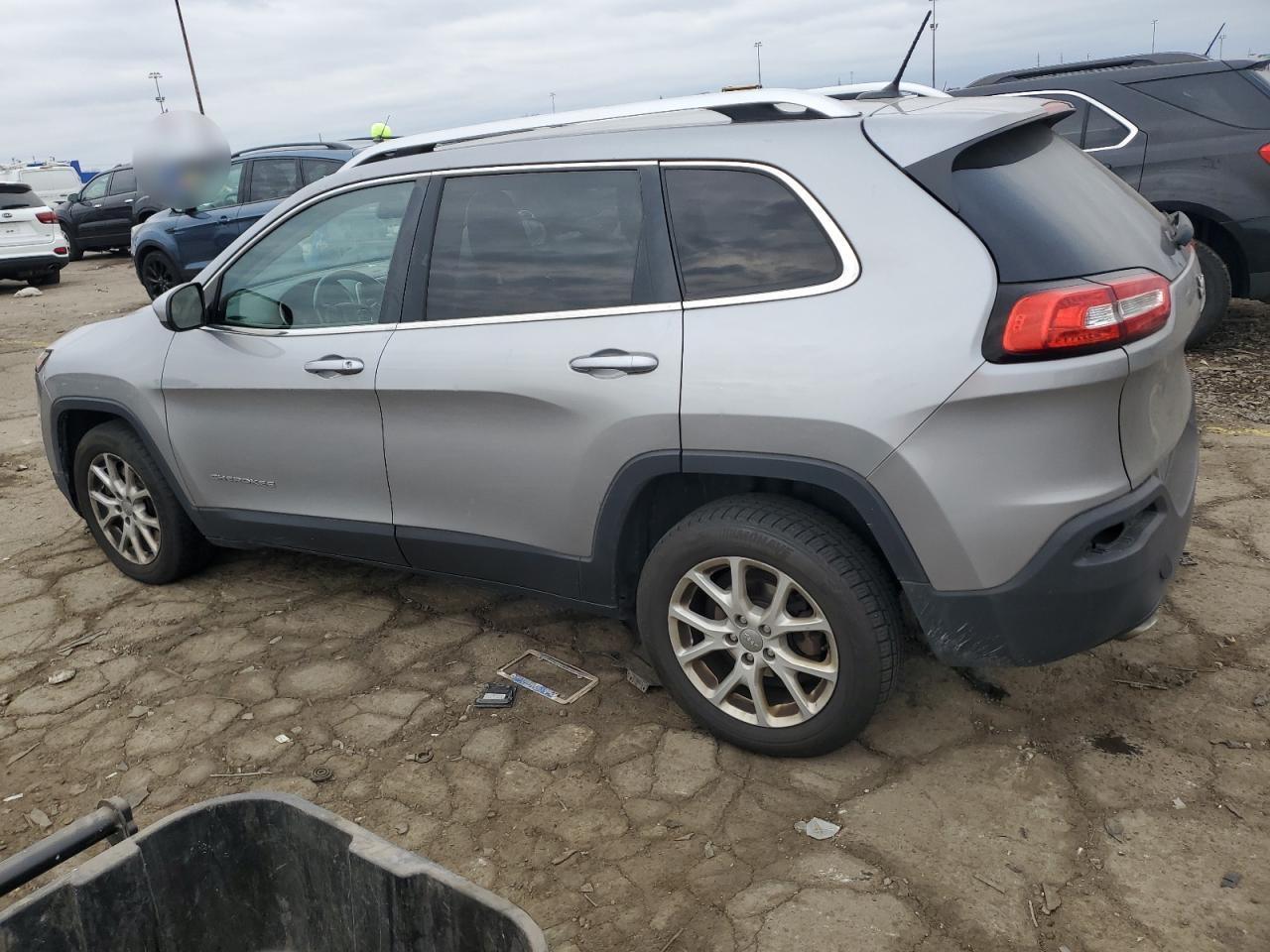 Jeep Grand Cherokee Latitude Image 2