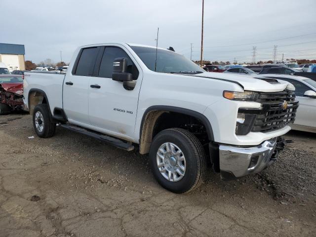 Chevrolet Silverado K2500 Heavy Duty Image 2