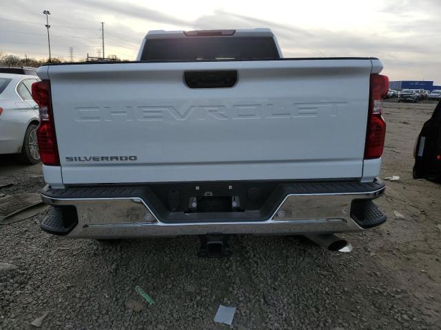 Chevrolet Silverado K2500 Heavy Duty Image 5