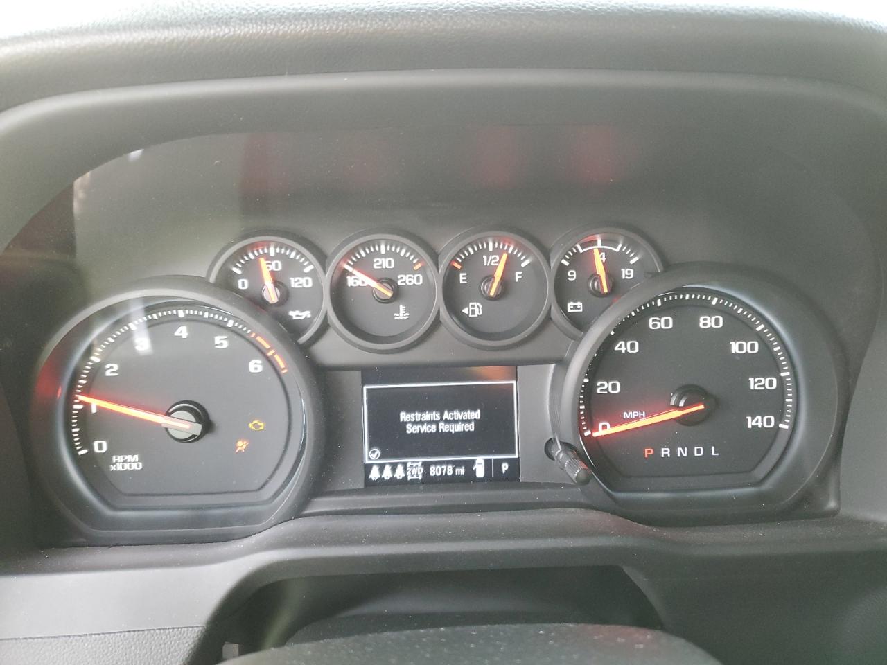 Chevrolet Silverado K2500 Heavy Duty Image 8