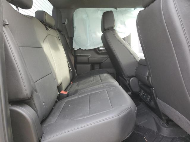 Chevrolet Silverado K2500 Heavy Duty Image 12