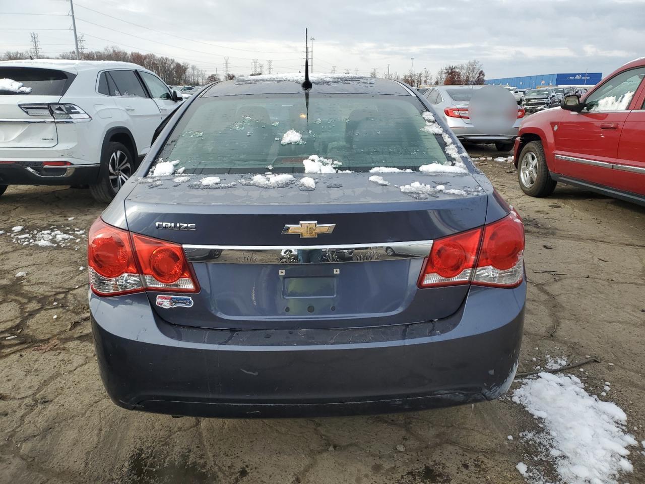 Chevrolet Cruze Ls Image 2