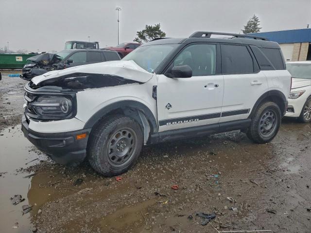  Salvage Ford Bronco