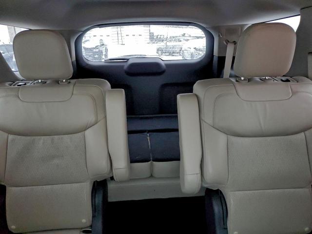 Ford Explorer Platinum Image 10