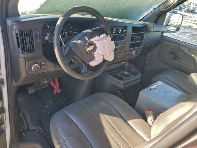 Chevrolet Express Image 7