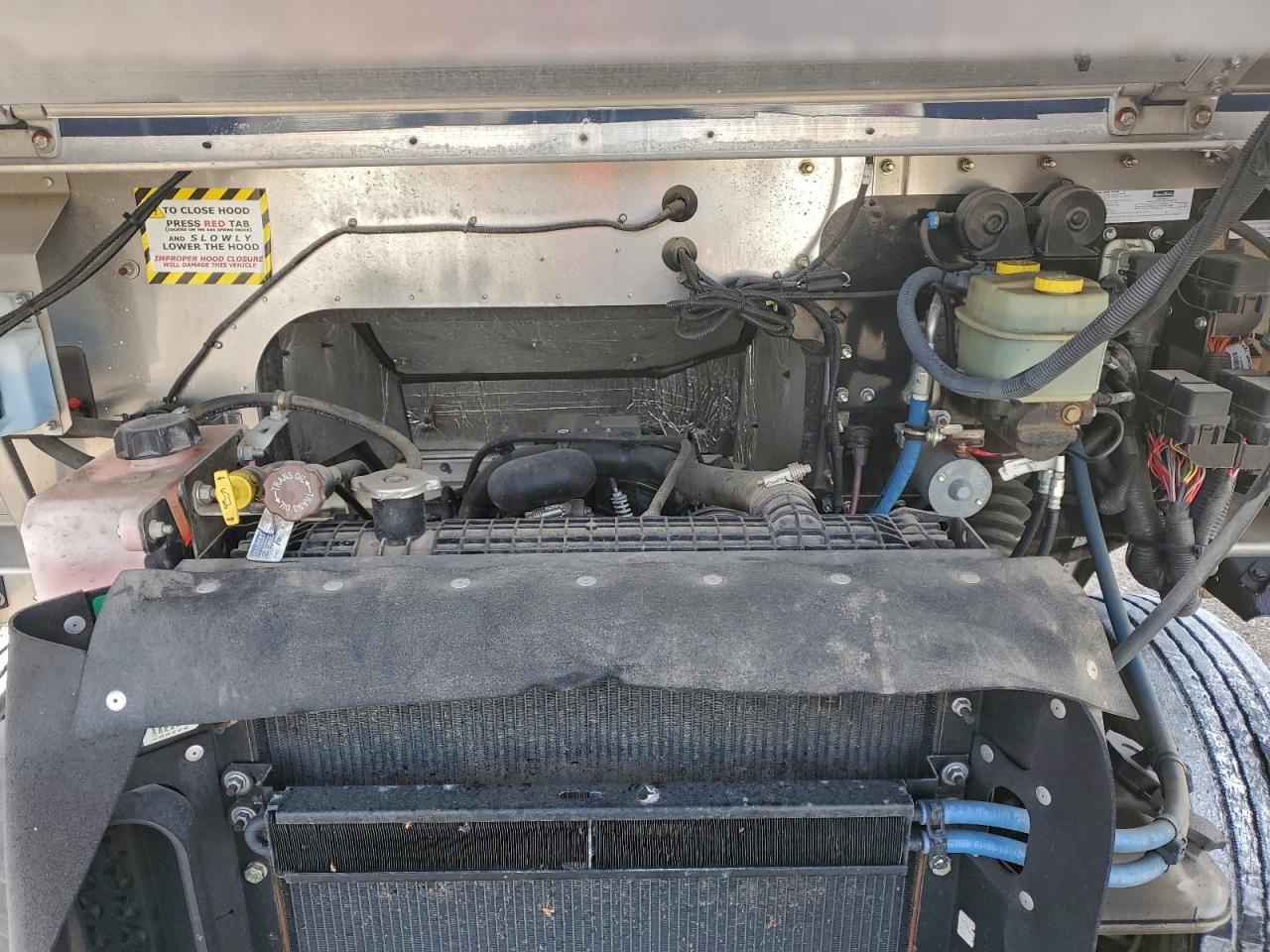 Freightliner Mt45 M Line Walk-in Van Image 6