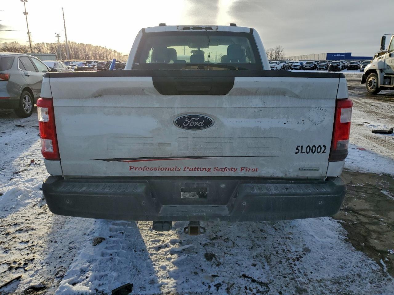 Ford F-150 Super Cab Image 5